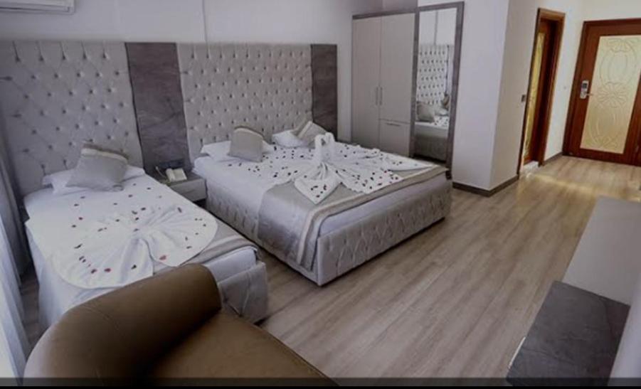 Karaca Hotel Istanbul Exterior photo